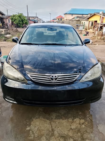 A picture of Toyota Camry 2004