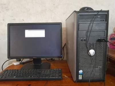 A picture of DELL DESKTOP COMPUTER BEI 180 000
