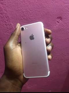 A picture of Iphone 7 plan