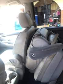 A picture of 2007 Toyota Sienna in very good condition sound engine gear