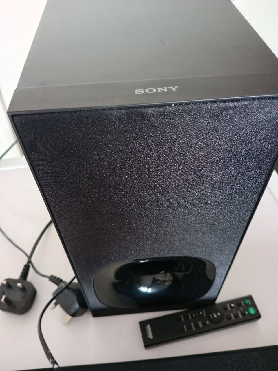 A picture of Sony sound bar with subwoofer