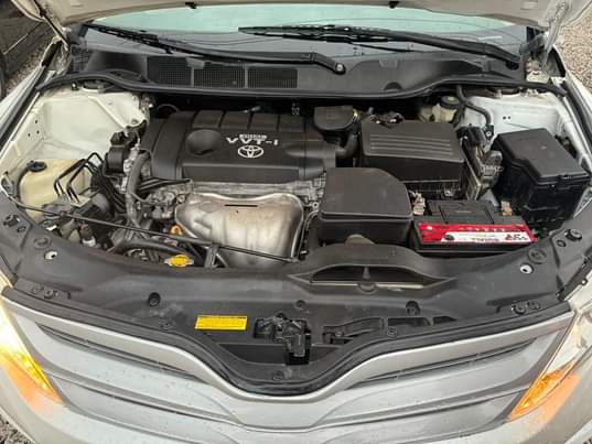 A picture of Belgium tokumbo Toyota Venza 2010 Model Four plugs V4 13