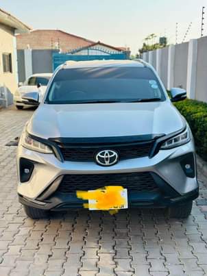 used toyota fortuner