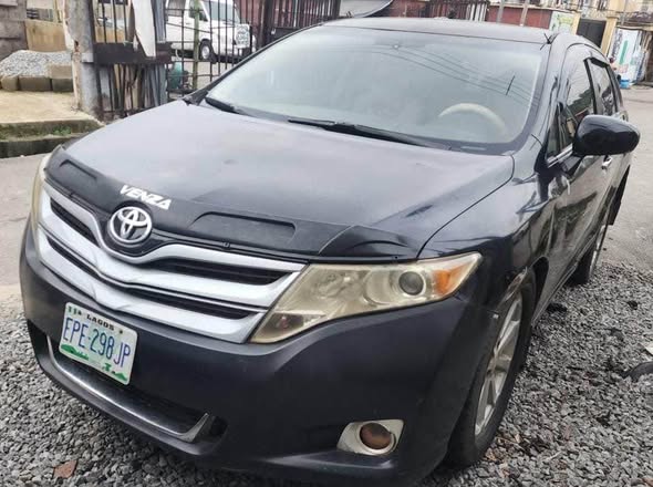 A picture of Registered 2010 Toyota Venza 4plugs neatly used