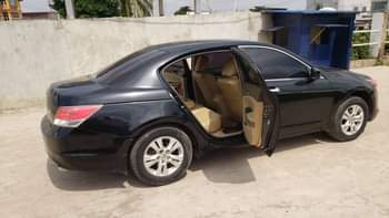 A picture of 2010 model Honda Accord Tokumbo standard Pure first body V4