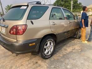 A picture of REGISTERED LEXUS RX300 Nothing to fix Ac is freezing genuine