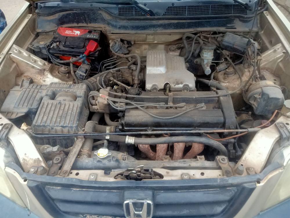 A picture of Honda CR V 2003 Model Engine is good Gear is