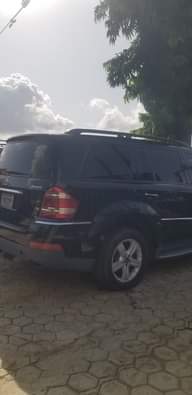 A picture of 2009 Benz GL 450 First Body First registration First owner