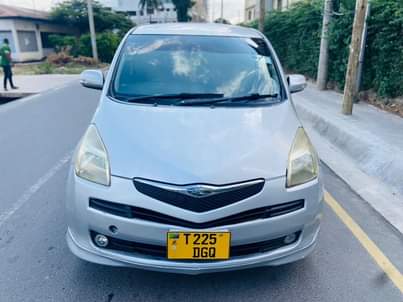 A picture of TOYOTA RACTIS