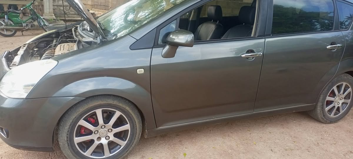 A picture of Toyota Verso