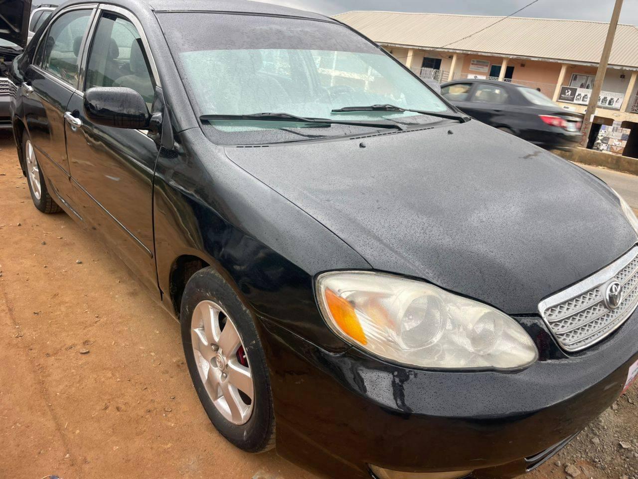 A picture of Toyota Corolla Le 04 Sharp and clean