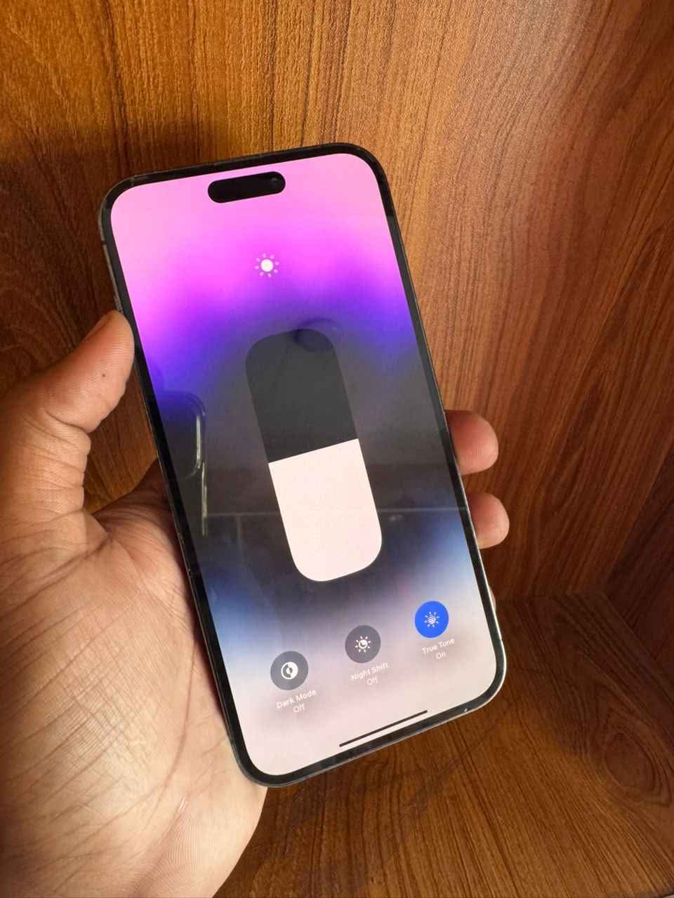 A picture of Iphone 14 pro max