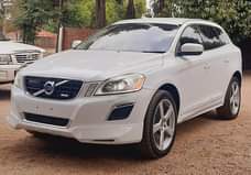 classifieds/cars volvo