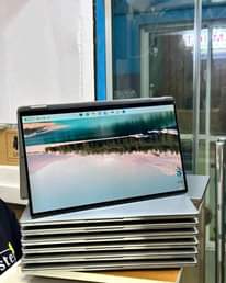 A picture of Brand new Dell latitude 7400.