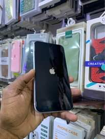 A picture of iPhone XR