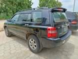 A picture of Distress sale 2004 model Toyota Highlander