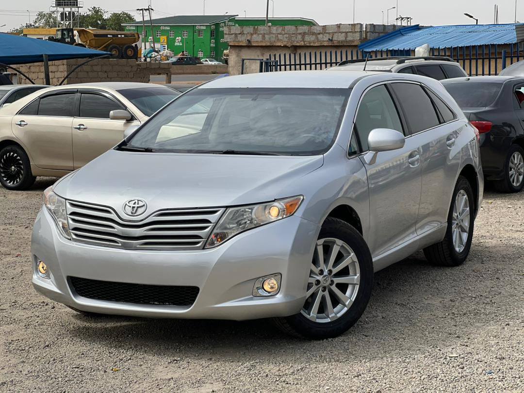 A picture of 2026 ENTRY A super clean Few months used Toyota Venza