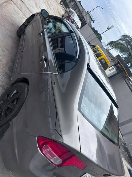 A picture of Neatly used Honda Civic 08
