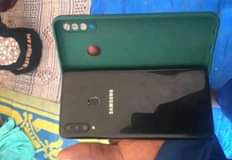 A picture of Samsung a20s 200k maongezi yapo 32 gb ram3 Kamera kalii