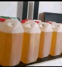 A picture of Sunflower cooking oil