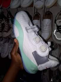 A picture of Shoes