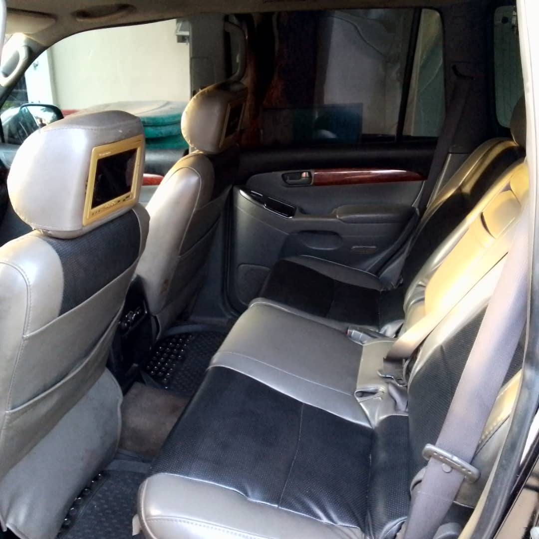 A picture of Toyota Prado