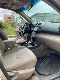 A picture of Toyota RAV4 LE 2009 Toks standard Neatly used Engine Gear