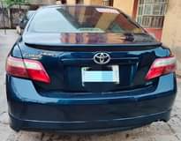 A picture of TOYOTA CAMRY SE