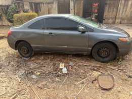 A picture of 2008 honda civic 07018878088