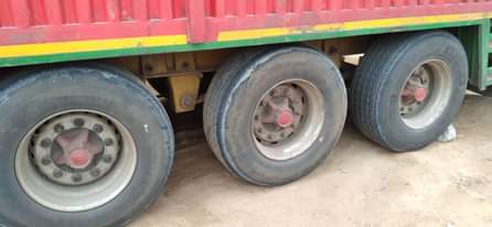 A picture of Teller Linauzwa Super single Bei 25M Kanda ya kat Call