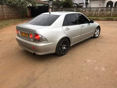 used toyota altezza