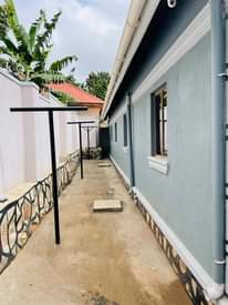 A picture of 4 double rooms and 4 singlerooms for sale at 350m.