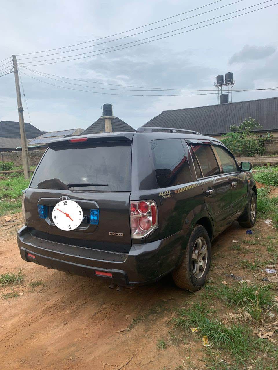 A picture of Owner need money asap 2007 Honda Pilot Evrything is working