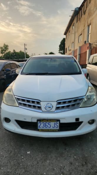used nissan tiida