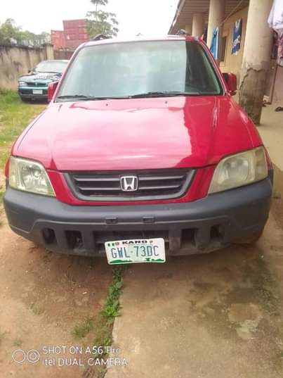 A picture of Honda crv 2000 model