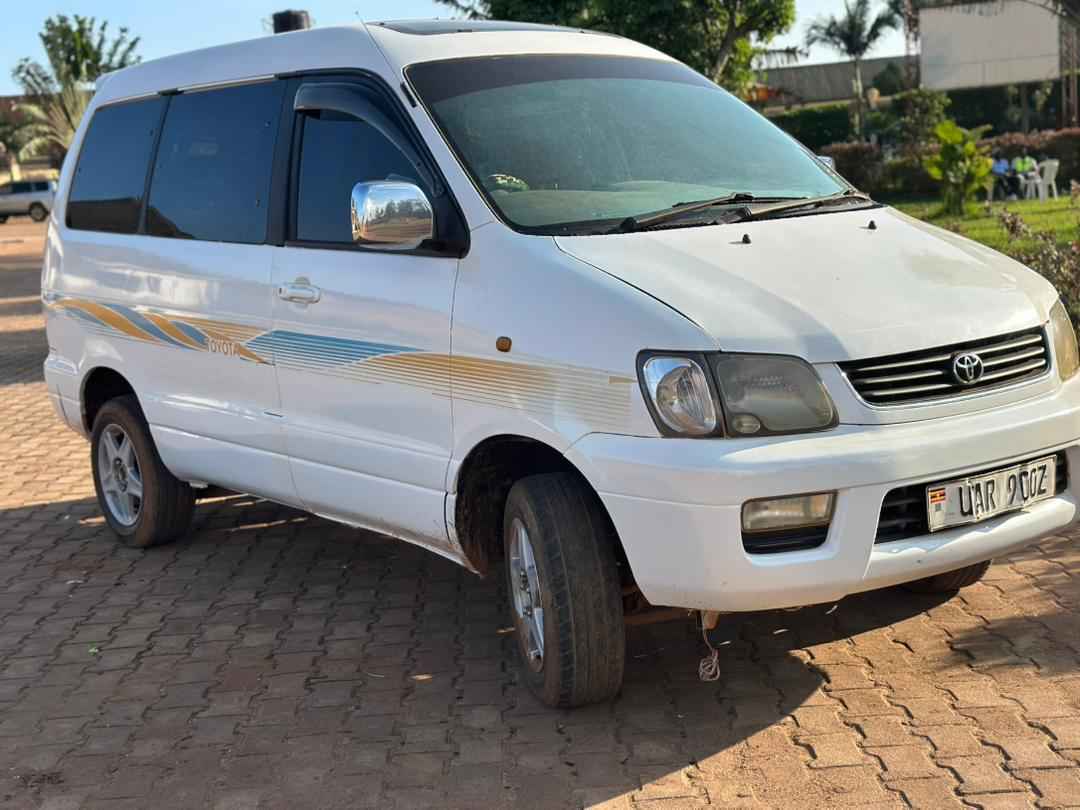 A picture of 2001 Japan toyota