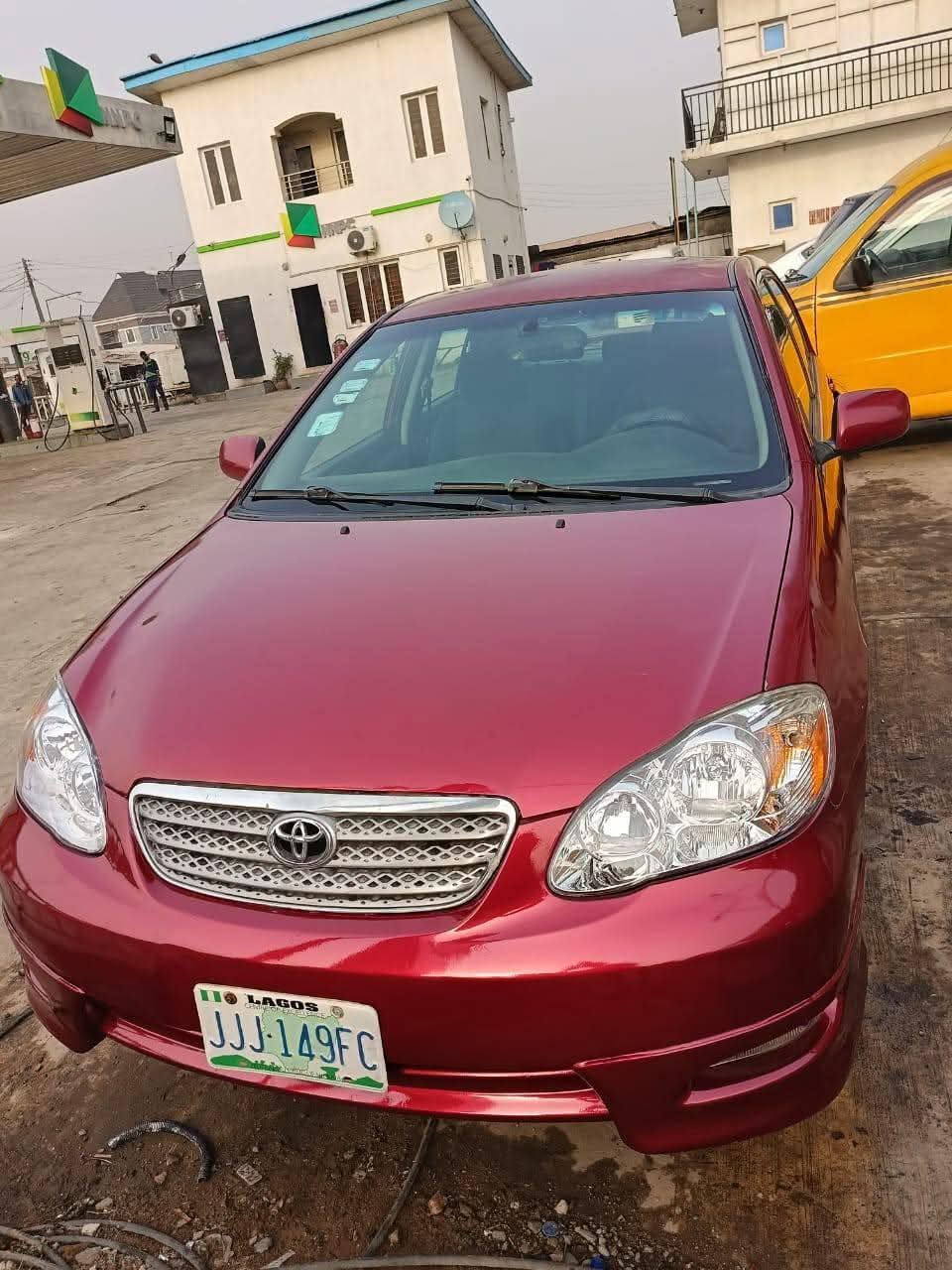 A picture of 2005 Toyota corolla