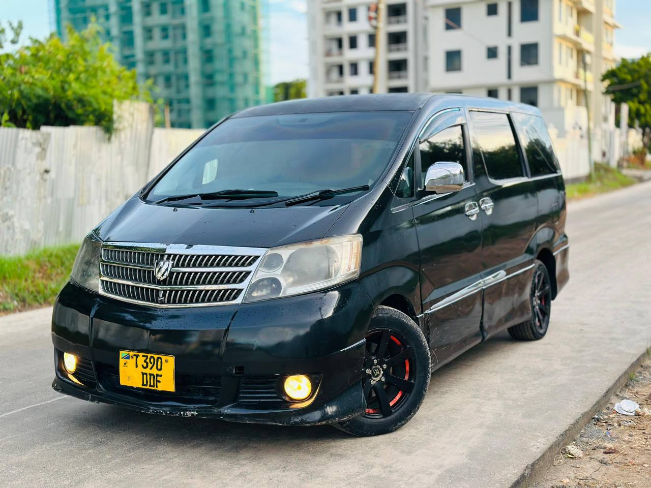 A picture of TOYOTA ALPHARD FOR SALE 0719748337