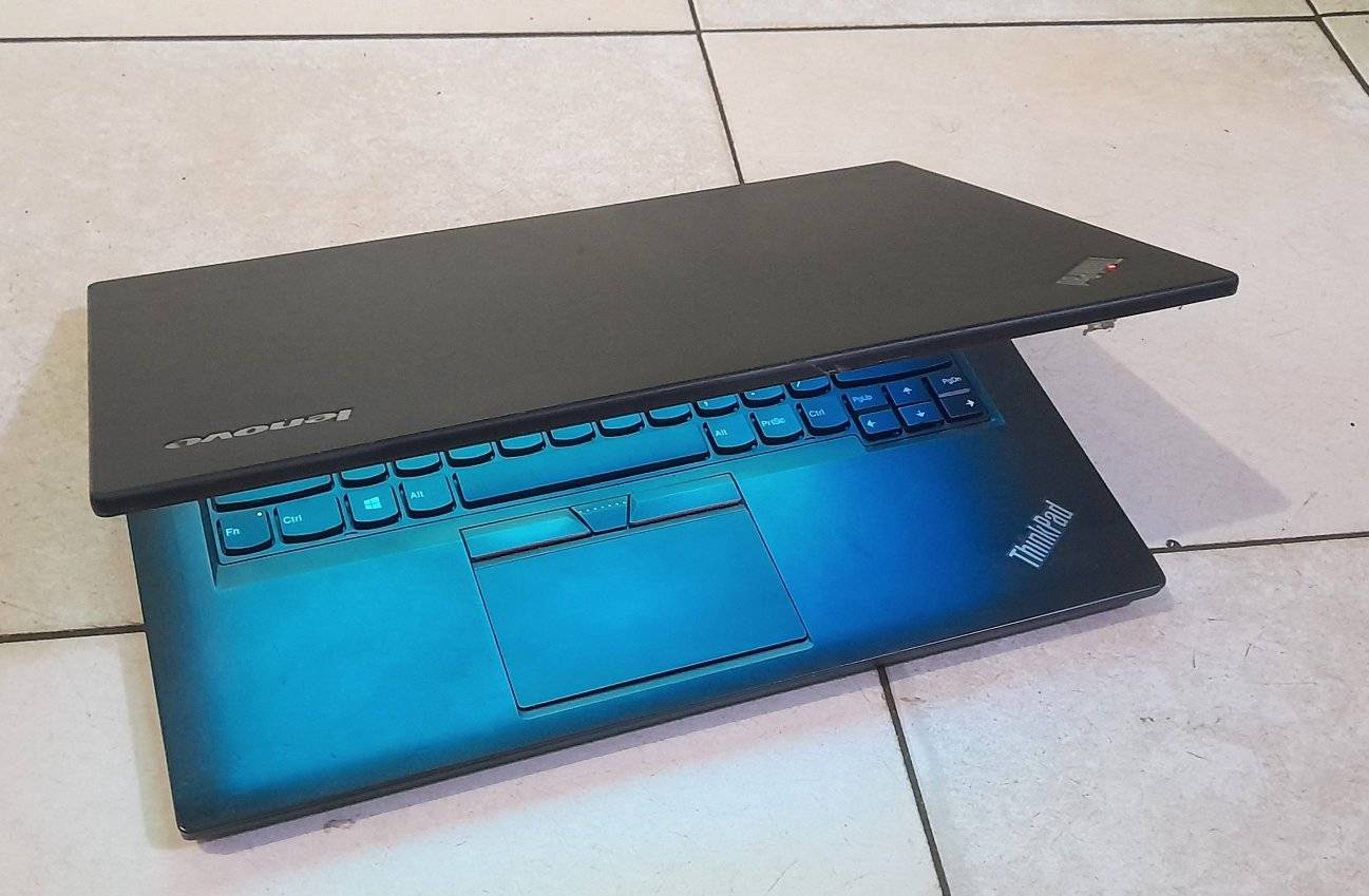 A picture of Lenovo Core i5 with 500gb hdd 8gb ram 7hrs battery