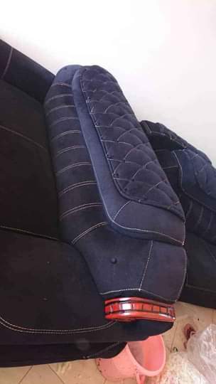 A picture of Sofa double back