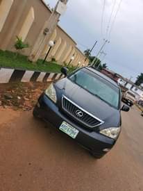 A picture of Lexus RX350