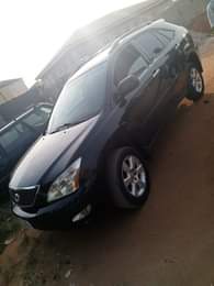 A picture of Lexus Rx330 First body No mechanical and electrical issues 5