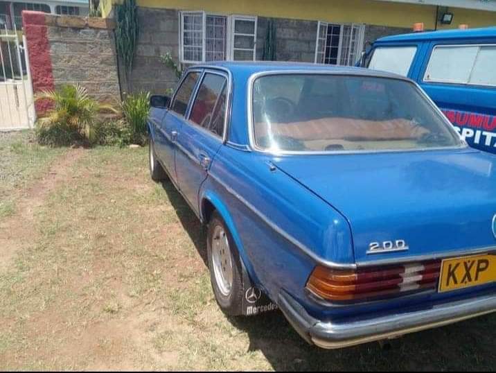 Mercedes B.