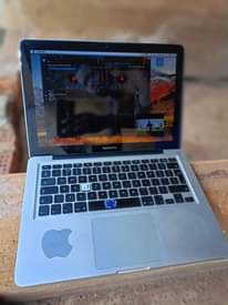 A picture of MacBook pro 2011 i5 320 4gb
