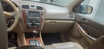 A picture of 2004 Acura MDX SUV