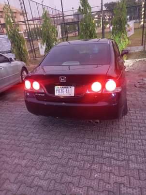 A picture of Honda Civic 08