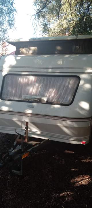 Caravan /.
