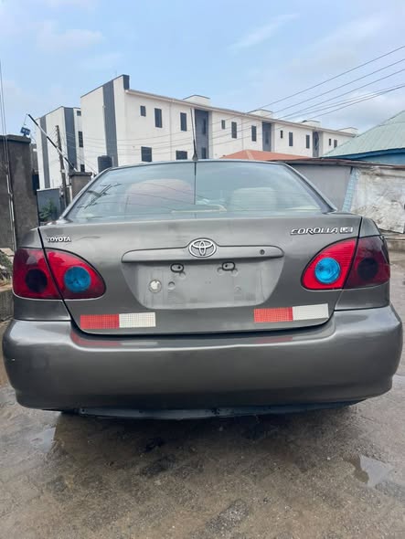 A picture of Toyota Corolla 04 awoof good engine and ac working gear