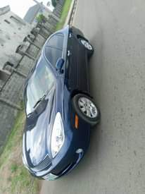 A picture of Lexus Es330