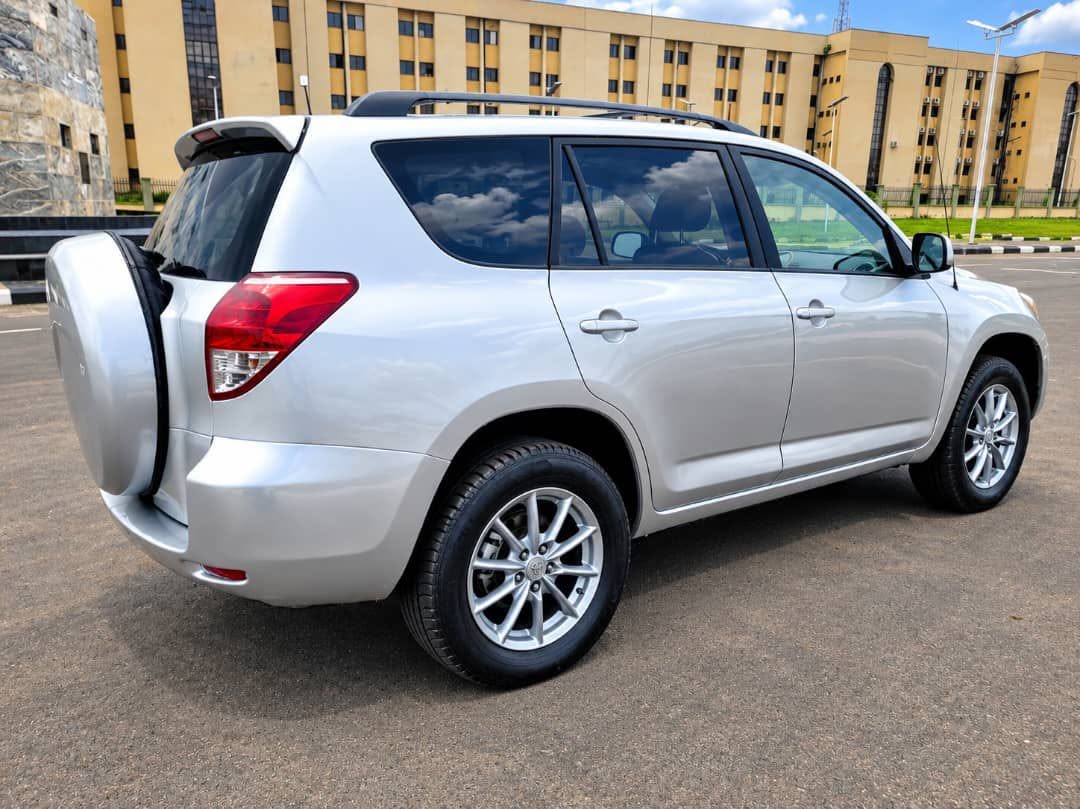 A picture of Toyota Rav 4